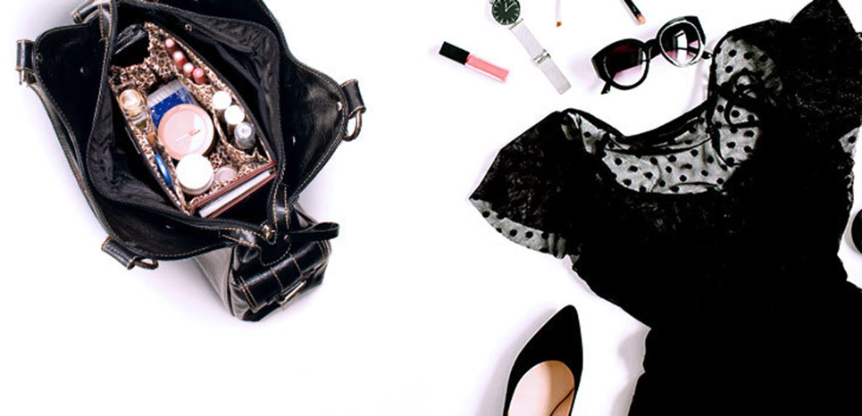 Conquer The Mess In Your Purse With A Handbag Organizer